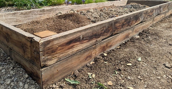 How to Build a Cheap Raised Bed